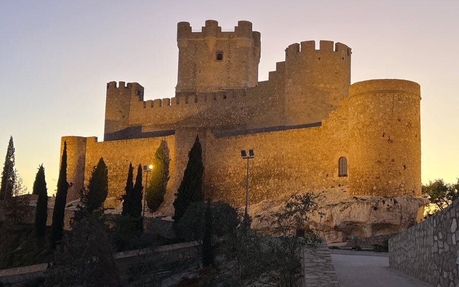 Castillo Atalaya de la sierra del Muerto, Spain